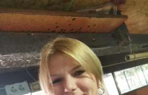 O angajată din Prahova a publicat “fluturașul” de salariu cu 23 de lei și apoi a fost concediată. Vestea primită de femeie după un an și jumătate —->>