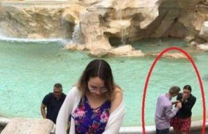 Detaliul incredibil pe care o turistă l-a descoperit în pozele făcute la Roma. Ce a observat mai apoi în fundal –>>