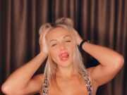 Unde s-a mutat ucraineanca devenită celebră, după ce a fost ajutată cu 200 de lei într-o benzinărie din România