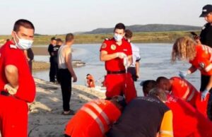 Soția bărbatului din Bacău, care și-a aruncat cei doi copii în râu și au murit, primele declarații: „Știam că e nebun, dar…”