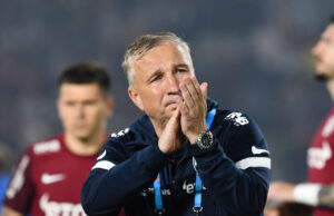 Dan Petrescu, discurs în stilul caracteristic după ce a luat titlul cu CFR. „Golul m-a supărat!” Săgeți către Meme Stoica. „Ceilalți vorbesc, iar eu câștig trofee! M-au făcut praf non-stop”