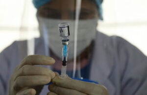 În România a început, luni, administrarea celei de-a patra doză de vaccin anti-Covid