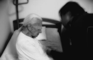 Îngrijitoare româncă din Spania, la închisoare după ce a făcut o greșeală uriașă în timp ce trebuia să aibă grijă de bătrână