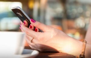 Cea mai nouă capcană. Cum reușesc hackerii să preia controlul asupra telefonului tău