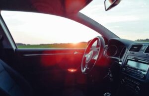 Un copil de 4 ani a plecat la plimbare cu mașina mamei lui. Micuțul șofer din Olanda i-a șocat pe polițiști: „E descurcăreț”