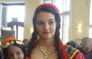 Este una dintre cele mai frumoase „prinţese” rrome! Oamenii s-au crucit când au văzut-o pe NORA lui Dorin Cioaba. Cum a venit la plaja –»