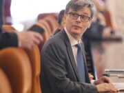 Ministrul Virgil Popescu, chemat la raport în scandalul preţurilor uriaşe