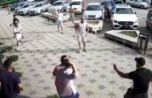 Bătaie cu săbii și pistoale la o sală de păcănele din Bacău. Între combatanți, și două femei – – –