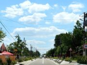 Nu e Germania, ci o comună din România! Iată cum a reușit un primar să transforme o localitate din cel mai sărac județ al Moldovei:Aici sunt condiții ca-n afară – >