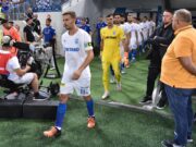 Finalul primei reprize a meciului FC U 1948 – Universitatea Craiova s-a încins ca urmare a celor două penalty-ului acordate de Istvan Kovacs pentru oaspeți. –