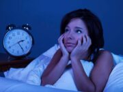 Amestecul din două ingrediente care te ajută să scapi de insomnie. Trucul care îți va fi de folos