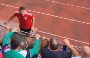 Gest golănesc al unui oficial de la CSA Steaua: a scuipat un copil din tribune! Imagini deplorabile de pe stadion