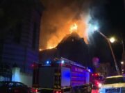 Incendiu uriaș la sediul Arhiepiscopiei Tomisului. Flăcările au fost stinse după patru ore.