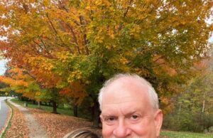 Ea are 30 de ani si este româncă! El este un milionar american de 63 de ani. S-au căsătorit din iubire, spunea blondina româncă și auun copil împreună. Cum e viata ei