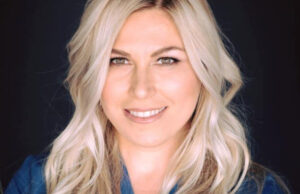 Un medic oftalmolog i-a îndepărtat 23 de lentile de contact unui pacient: ”Așa cum te speli pe dinți, așa trebuie să le scoți zilnic să le cureți!”