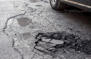 Nicușor Dan: „Mai bine să ai un marcaj peste o groapă decât să nu ai un marcaj deloc”