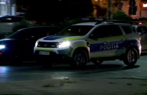Un tânăr reținut în Sibiu pentru că era beat a furat o mașină de poliție, a dat amenzi și a jucat apoi banii la păcănele