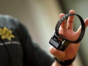 Brățara electronică de supraveghere, folosită după ce un bărbat și-a agresat partenera în Capitală. Este primul caz în România