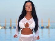 Daniela Crudu arată chiar TOT! La început a postat pe OF poze erotice, dar acum a trecut la categoria interzis minorilor