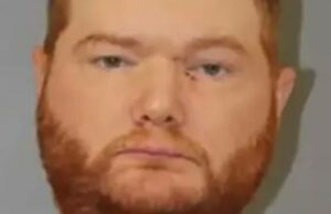 Un bărbat și-a înjunghiat iubita cu peste 100 de lovituri de cuțit și a decapitat-o. Motivul pentru care e recurs la crimă