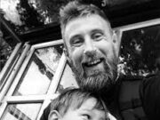 După ce și-a pierdut fiul, el a scris 10 reguli, pe care trebuie să le știe fiecare părinte…