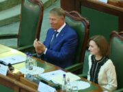 Maia Sandu, discurs dramatic în România: Avem nevoie de ajutor. Hoții și partidele proruse sunt gata să dea foc la țară