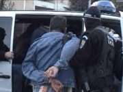 Mesajul unui bărbat, după ce iubita sa a fost violată de un polițist: ”Acest gunoi a profitat”