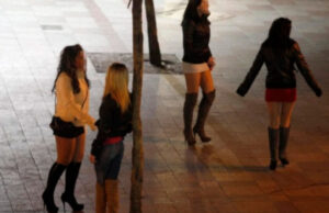 Un român a mers la prostituate în Roma și a dat peste soția lui