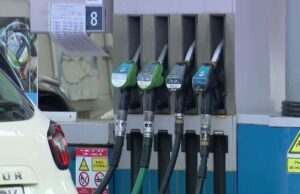 Benzina și motorina s-au scumpit de Anul Nou. Cât costă acum