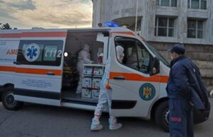Copil de 11 ani, mort după ce a fost spulberat de o ambulanță pe trecerea de pietoni, în Giurgiu. Autospeciala a fost lovită în spate de un TIR