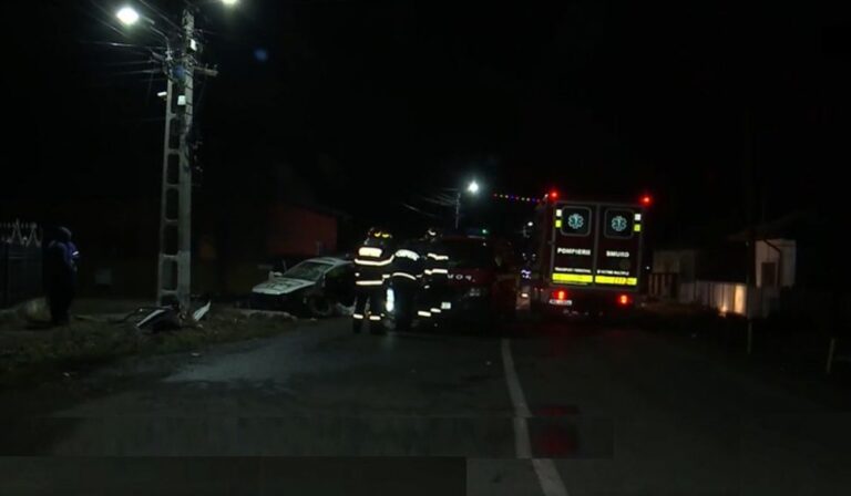 Urmărire în trafic cu maşina Poliţiei. Un pieton s-a ales cu piciorul amputat, iar agentul a fost rănit, în Buzău