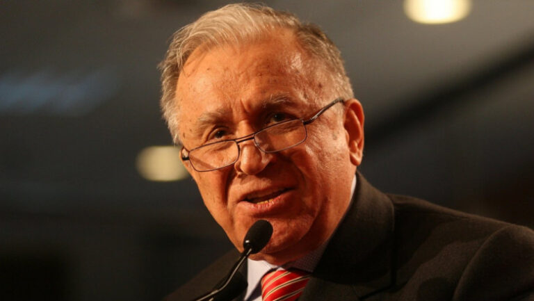 Tenebrele din biografia lui Ion Iliescu, fostul președinte al României. Secretele familiei au ieșit la iveală