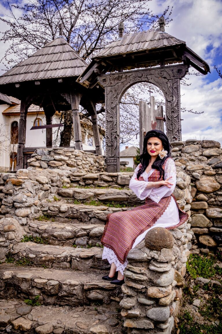 Alina Popa va lansa un nou clip pe canalul de youtube TVF Oltenia