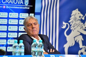 FOTBAL - CS UNIVERSITATEA CRAIOVA - PREZENTARE ANTRENOR