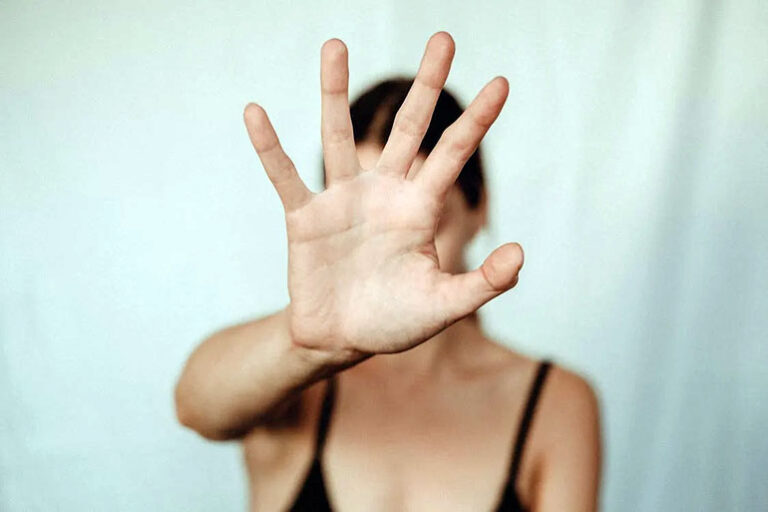 A divorțat de soțul ei pe motiv că-i cerea de prea multe ori să facă dragoste