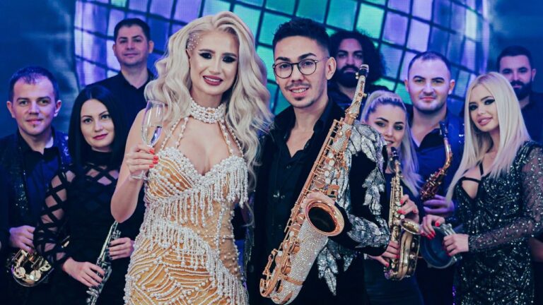 La Olteni cu drag venim, cel mai nou colaj semant Claudia Puican, Armin si Petrica Nicoara
