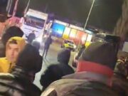 Centura Constanţei, blocată de transportatorii protestatari. Un poliţist s-a îndreptat cu arma către o maşină care ar fi încercat să meargă spre protestatari