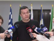 Grindeanu, reacție sfidătoare către jurnaliști, după negocierile cu transportatorii: Răspund la ce vreau eu!
