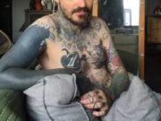 Descoperire șocantă! Un youtuber celebru a fost găsit mort, în propria casă. Avea probleme grave cu legea