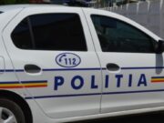 Mașina poliției, folosită pe post de taxi: adolescentă de 15 ani, condusă acasă de agenți după întâlnirea cu iubitul