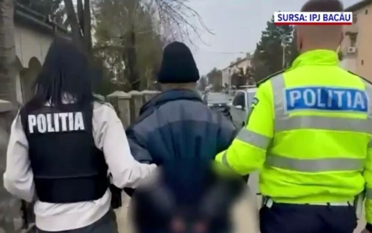 O femeie de 89 de ani, bătută groaznic de propriul fiu. Femeia a ajuns la spital cu mai multe fracturi