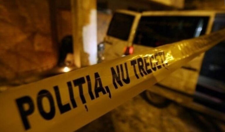 Scene șocante în Drobeta Turnu Severin. O adolescentă, înjunghiată de fostul iubit. Bărbatul a încercat să-și ia viața după incident