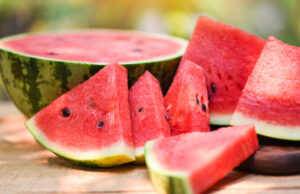 Dacă tai un pepene verde si găsești aceste crăpături în el… NU-L MANCA!