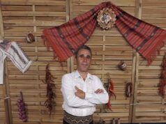 La mulţi ani, Viorel Radoi! Îndrăgitul interpret de muzică populară împlineşte astăzi o frumoasa varsta!