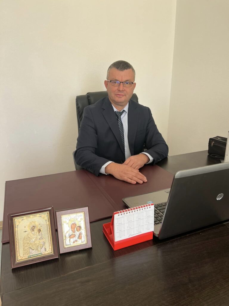 Dumitru Macesanu primarul comunei Castranova a depus jurământul pentru cel de al patrulea mandat de primar