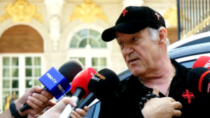 290f2b57-4241-4c13-b9e5-9643d9f40d31