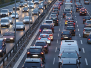 Noi reglementări pentru șoferii din România, de la 1 ianuarie 2025: Ce schimbări sunt pentru conducătorii auto