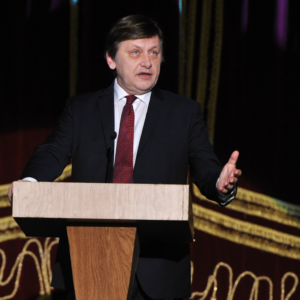 aecf38df-7d21-4a2e-a726-1820a784d4f2