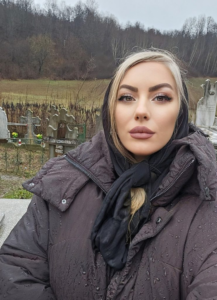 6f64dac3-5c45-4c76-a98a-7e867b30e1ae