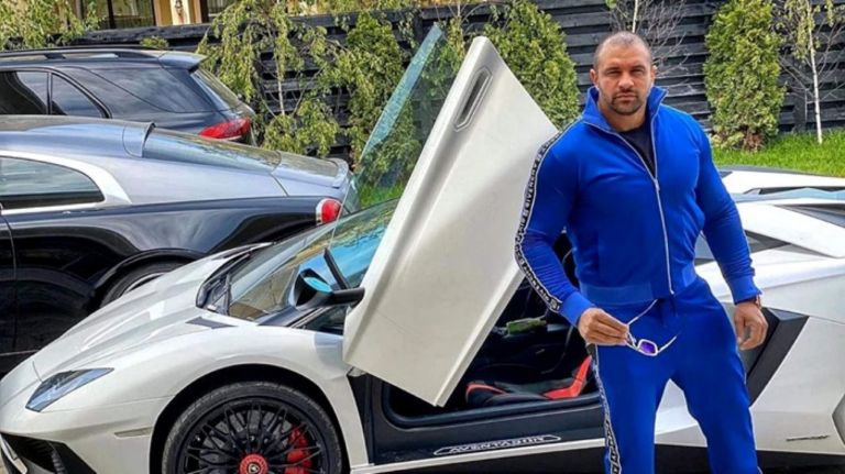 Alex Bodi, gânduri de final de an: „Toate astea de pe la Dubai…”. Afaceristul, o nouă înțepătură la adresa fostei lui iubite?